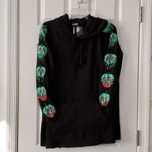 TORRID Disney Snow White Poison Apple Black Hoodie